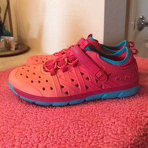 Stride Rite Phibians